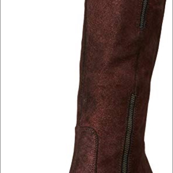 Burgundy suede boots - Picture 2 of 4